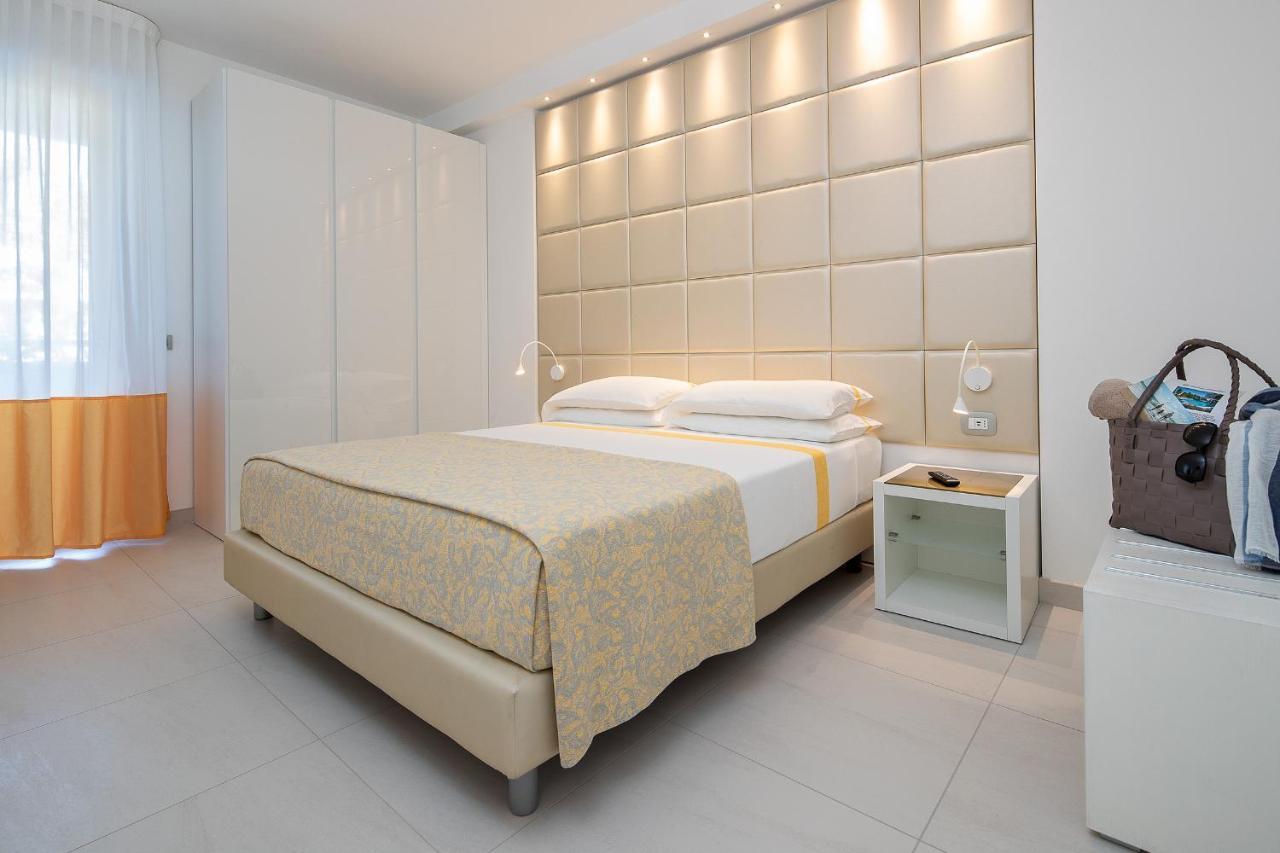 Residence Serenissima Bibione Bagian luar foto