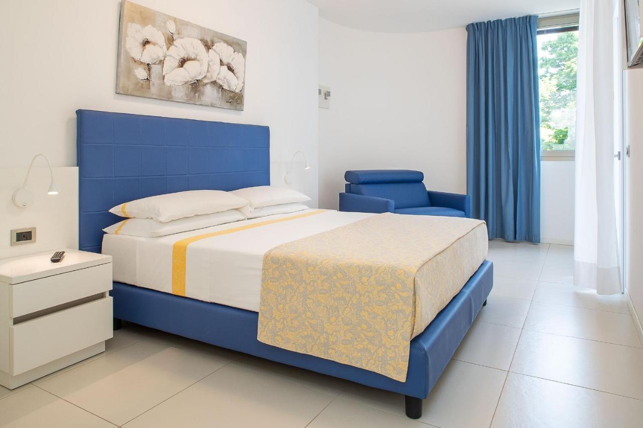 Residence Serenissima Bibione Bagian luar foto