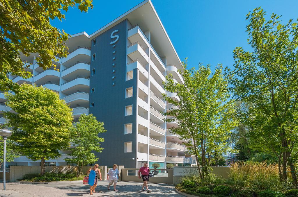 Residence Serenissima Bibione Bagian luar foto