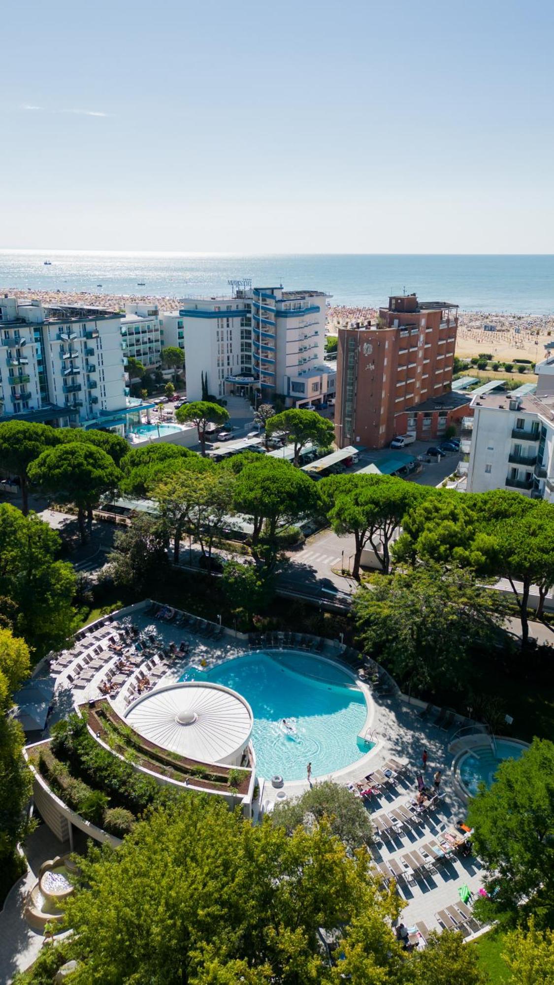 Residence Serenissima Bibione Bagian luar foto