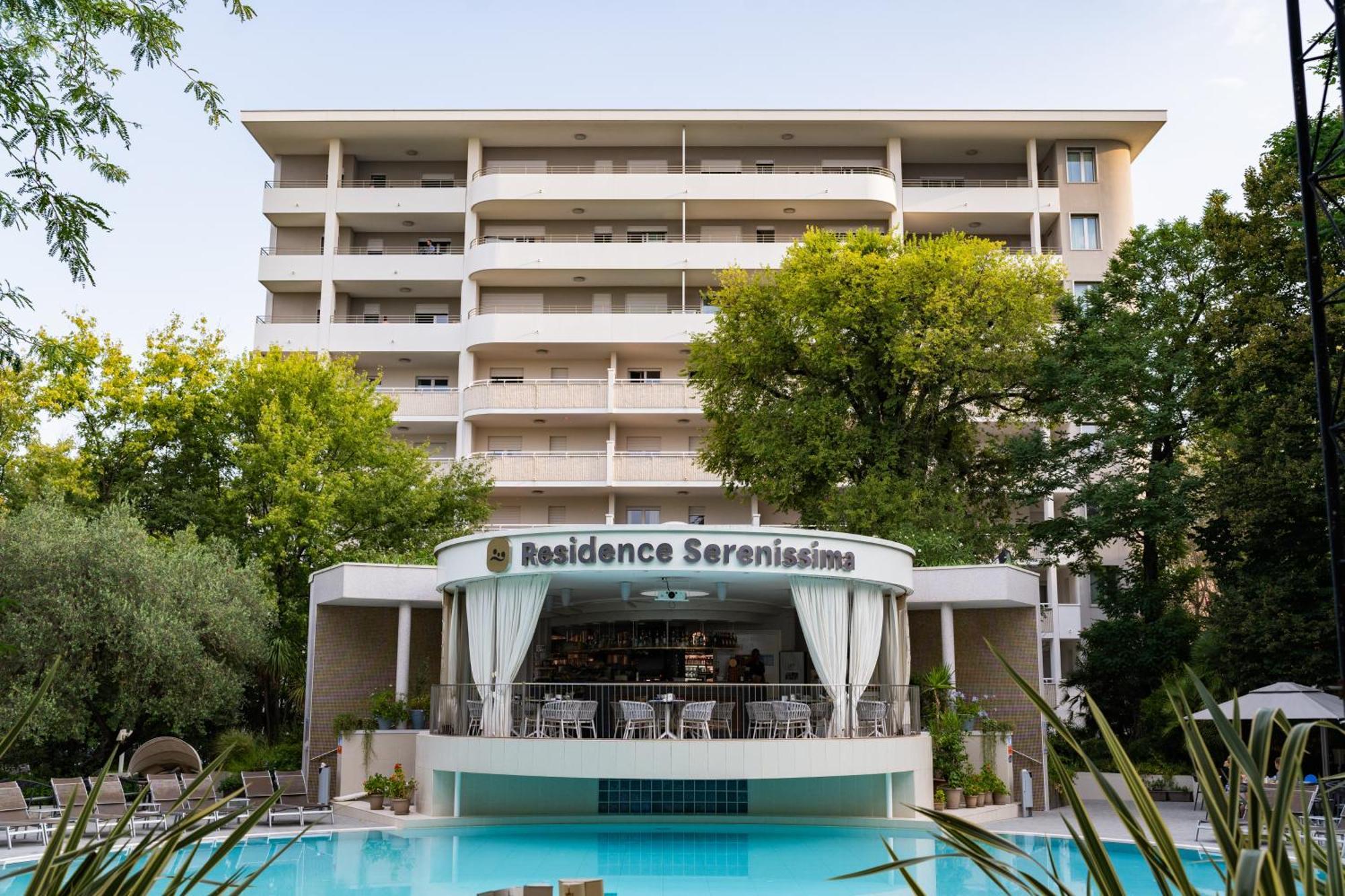 Residence Serenissima Bibione Bagian luar foto