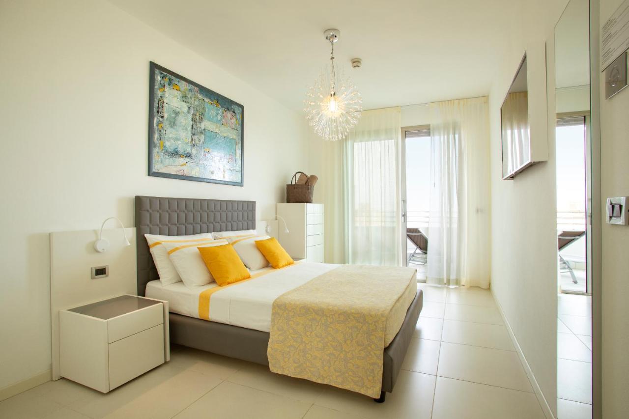 Residence Serenissima Bibione Bagian luar foto